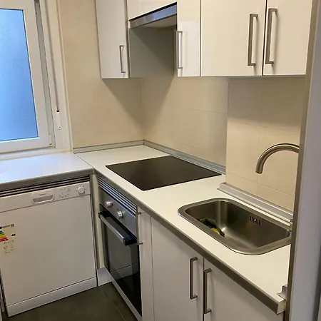 Piso Estacion De Tren -bus Soleado * A Coruña